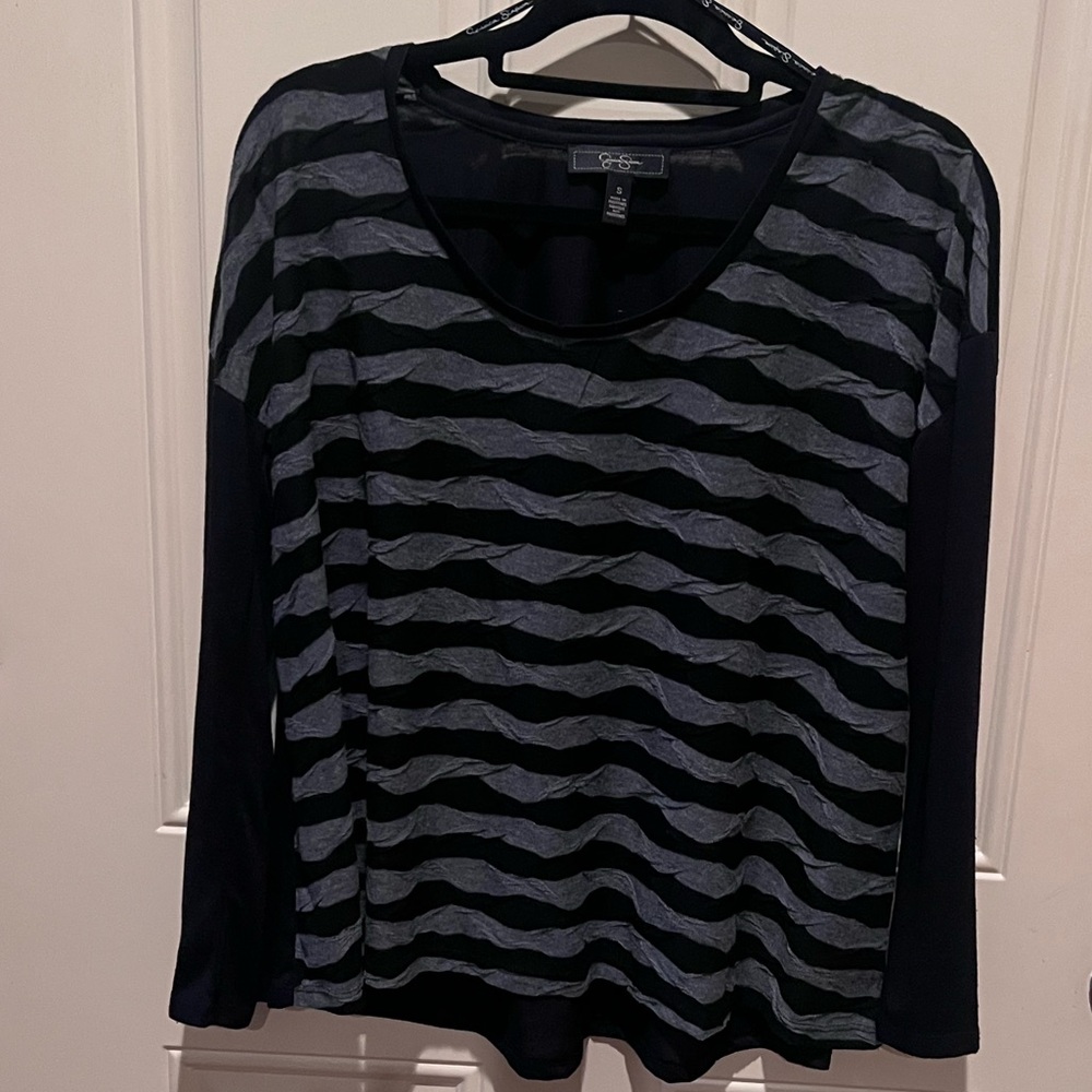 Jessica Simpson oversized shirt